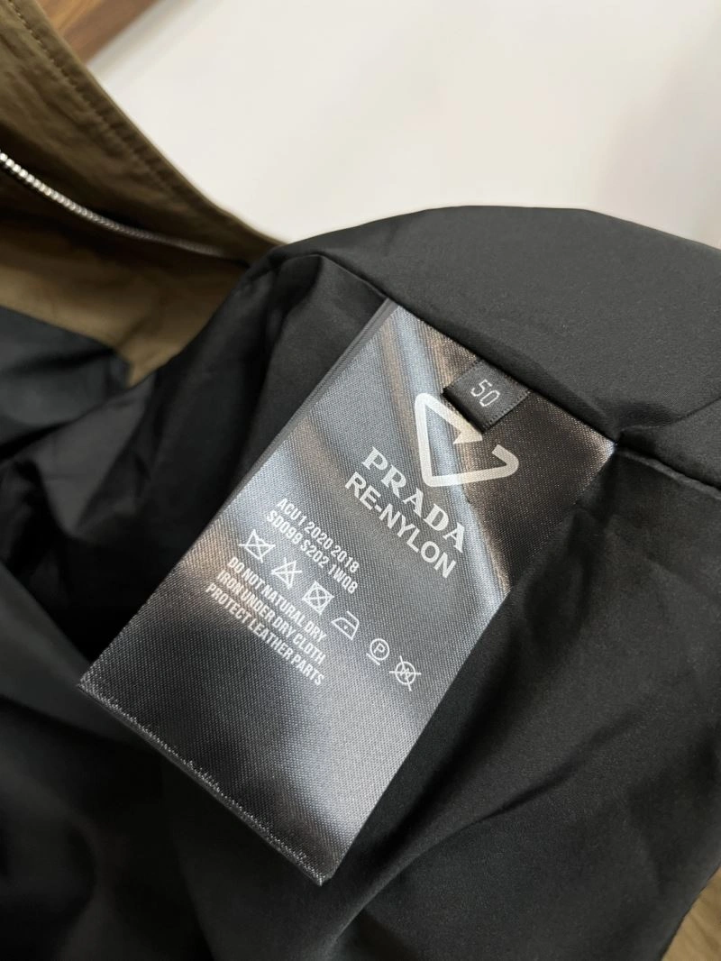 Prada Outwear Durable 171638