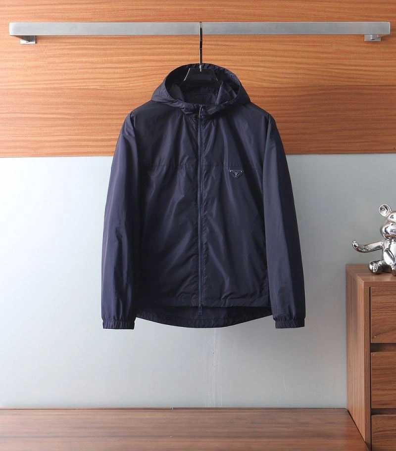Fashionable Prada Outwear 171632