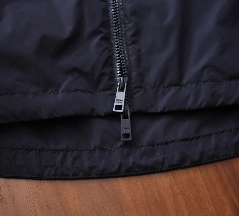 Fashionable Prada Outwear 171632