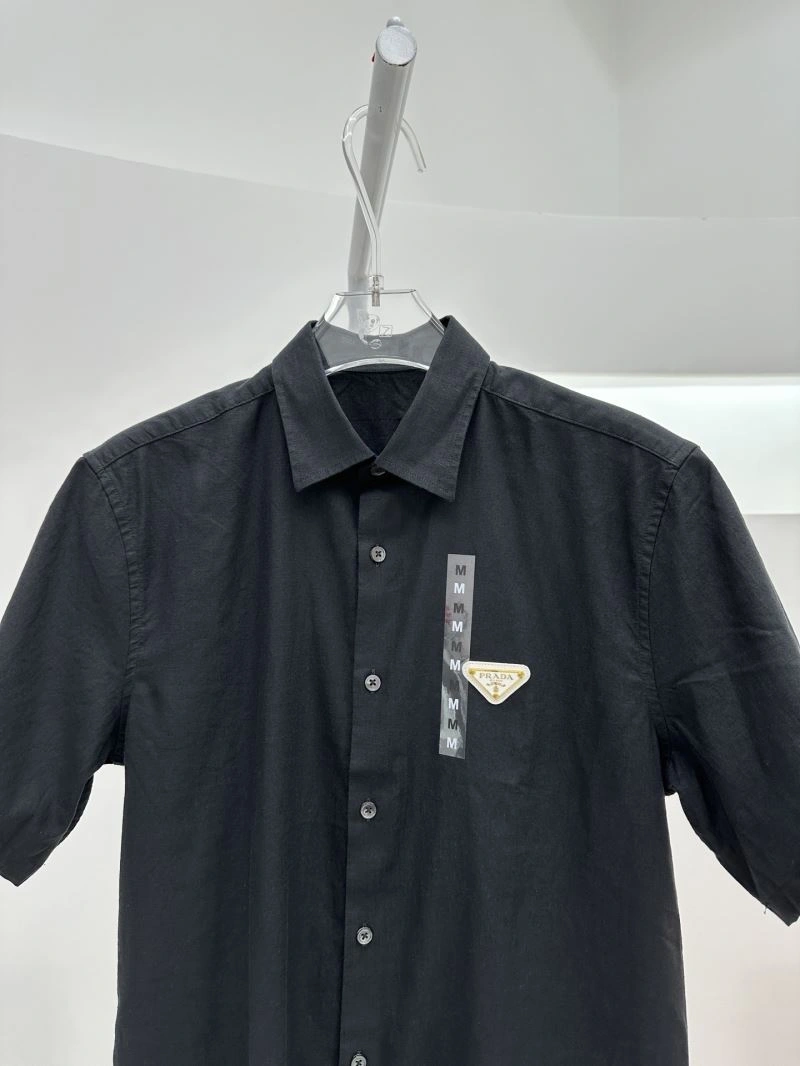 Unique Prada Outwear 171623