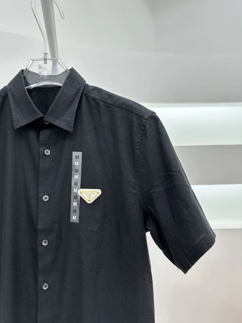Unique Prada Outwear 171623