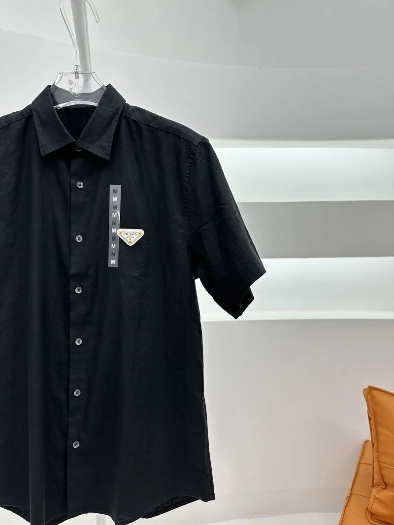 Unique Prada Outwear 171623