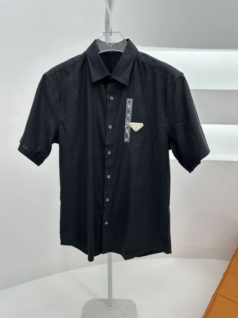 Unique Prada Outwear 171623