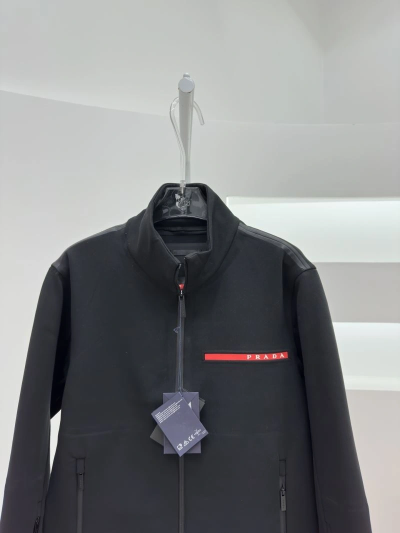 Casual Prada Outwear 171609