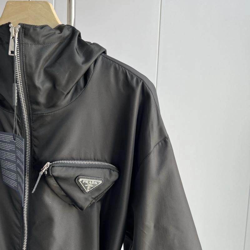 Premium Prada Outwear 171606
