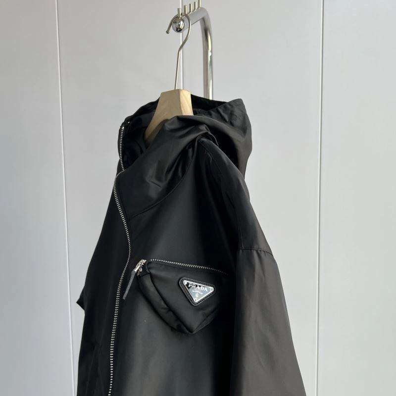 Premium Prada Outwear 171606