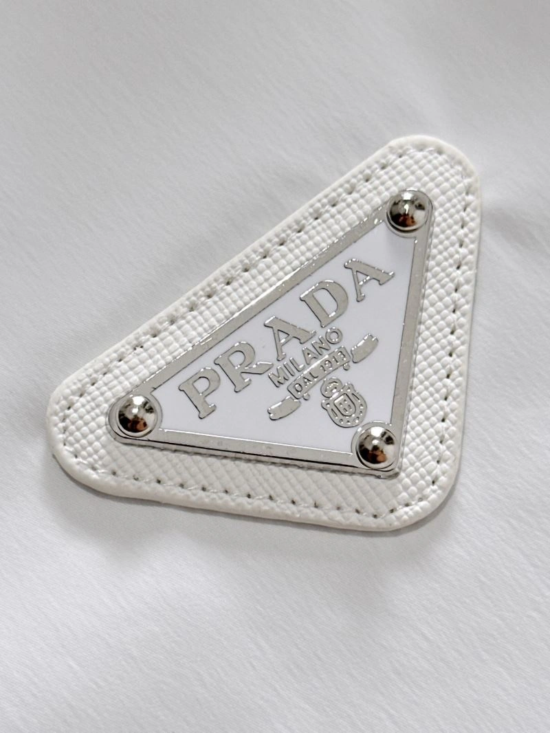 TimelessDesign Prada Outwear 171088