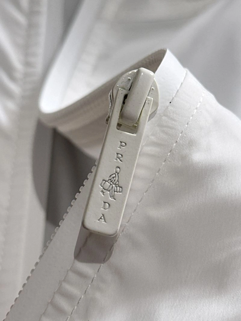 TimelessDesign Prada Outwear 171088