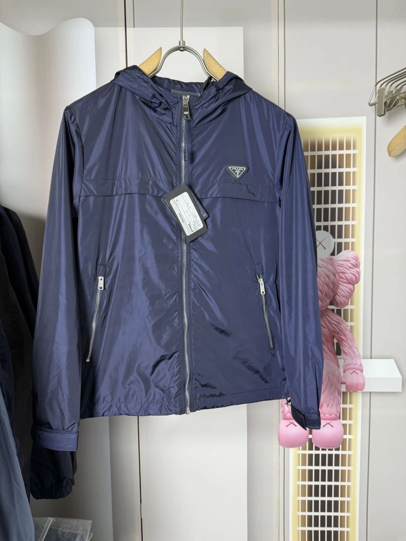 Practical Prada Outwear 171086