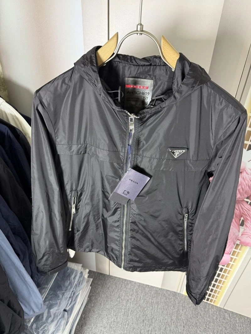 Practical Prada Outwear 171086