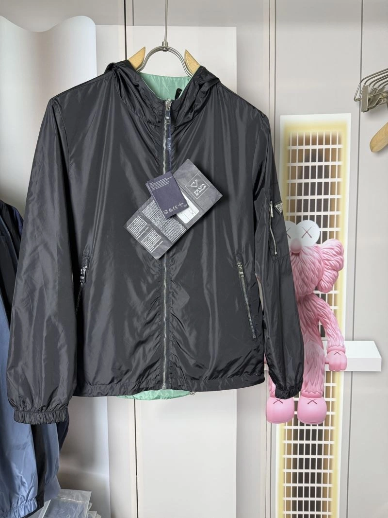 Prada Outwear Seasonal 171085