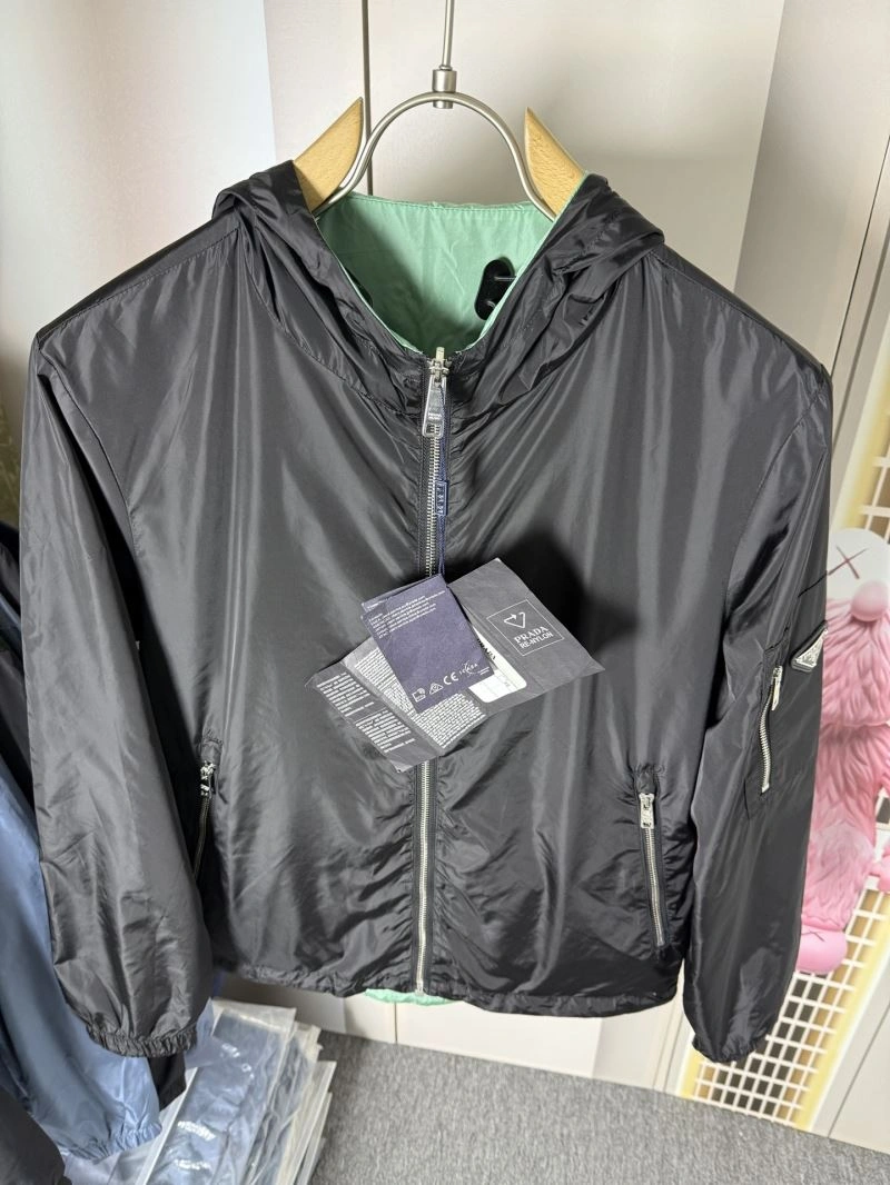 Prada Outwear Seasonal 171085