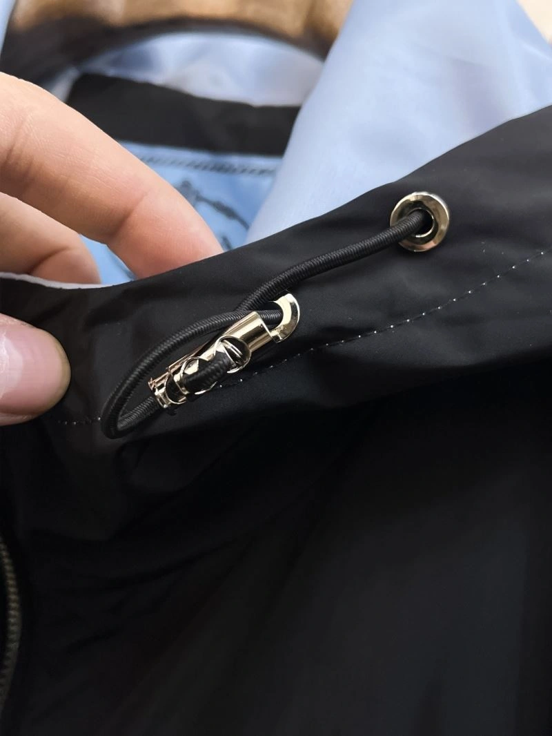 Prada Outwear OdorResistant 171117