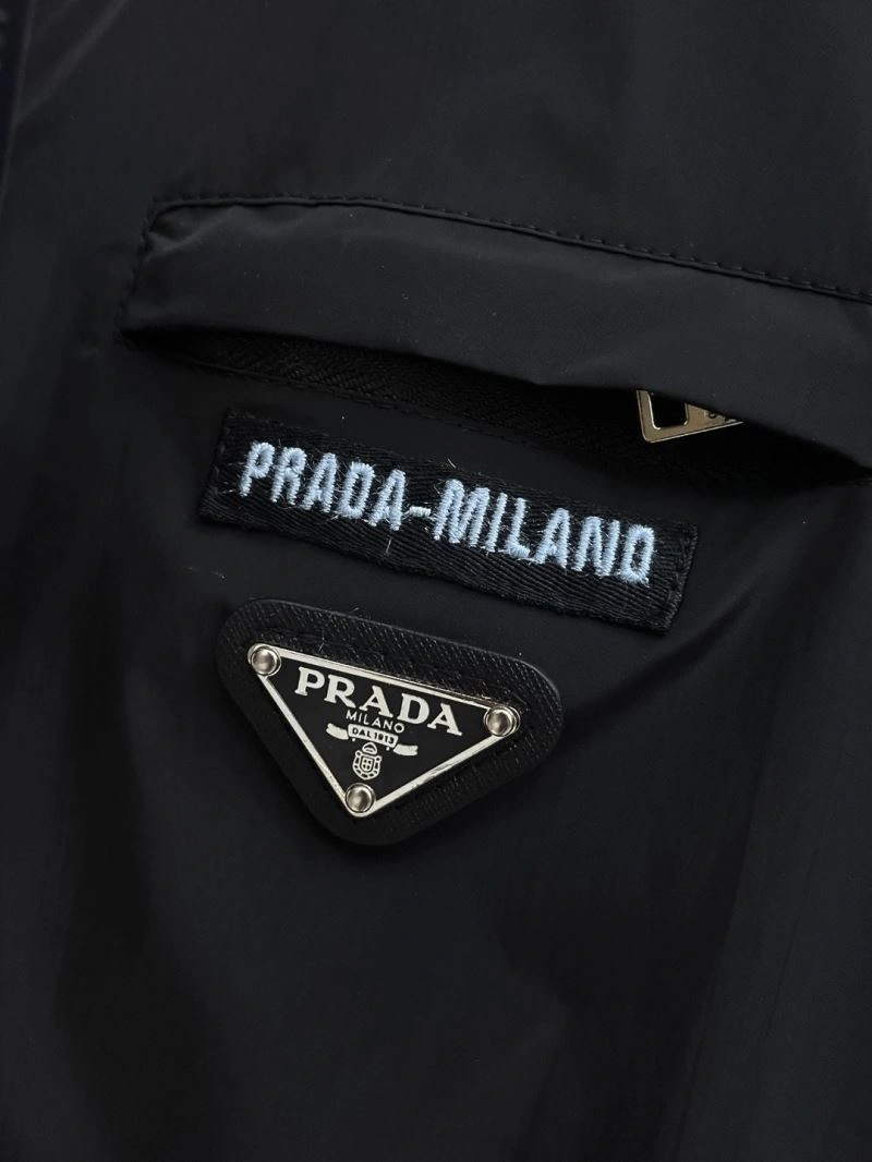 Prada Outwear OdorResistant 171117