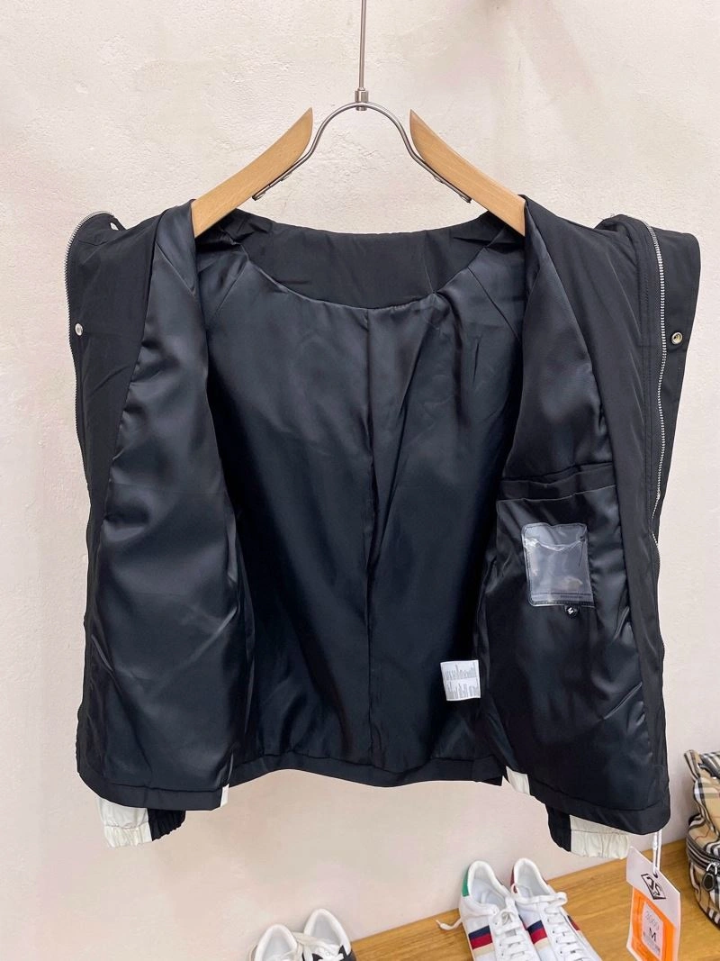 Versatile Prada Outwear 171070