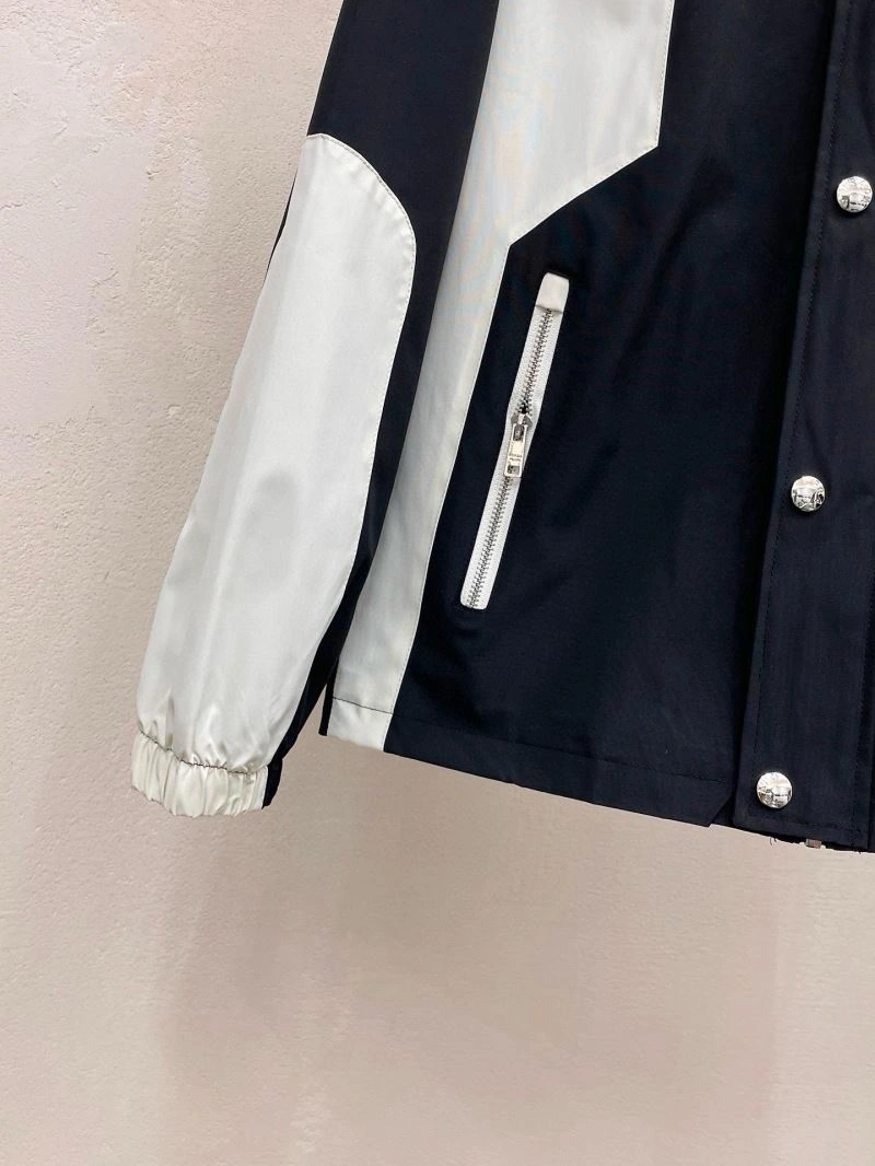 Versatile Prada Outwear 171070