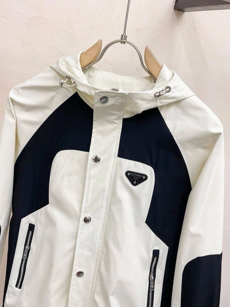 Prada Outwear Sporty 171101