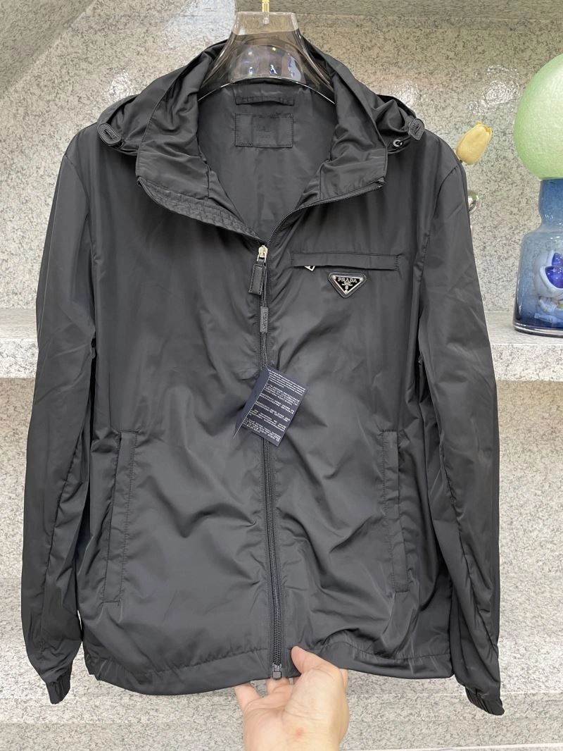Prada Outwear ZipUp 171112