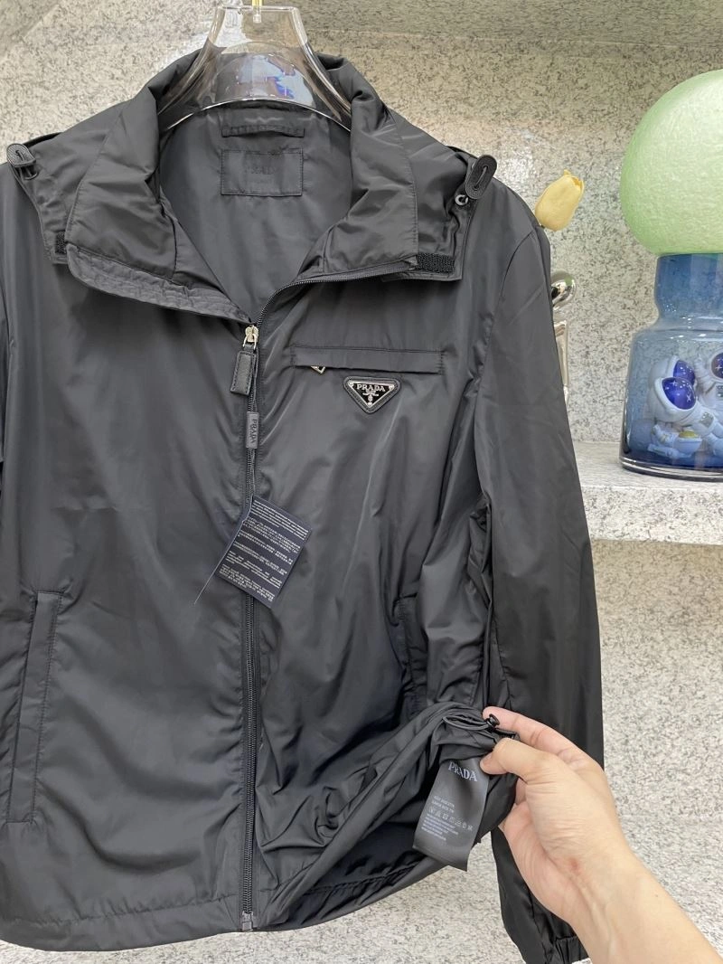 Prada Outwear ZipUp 171112
