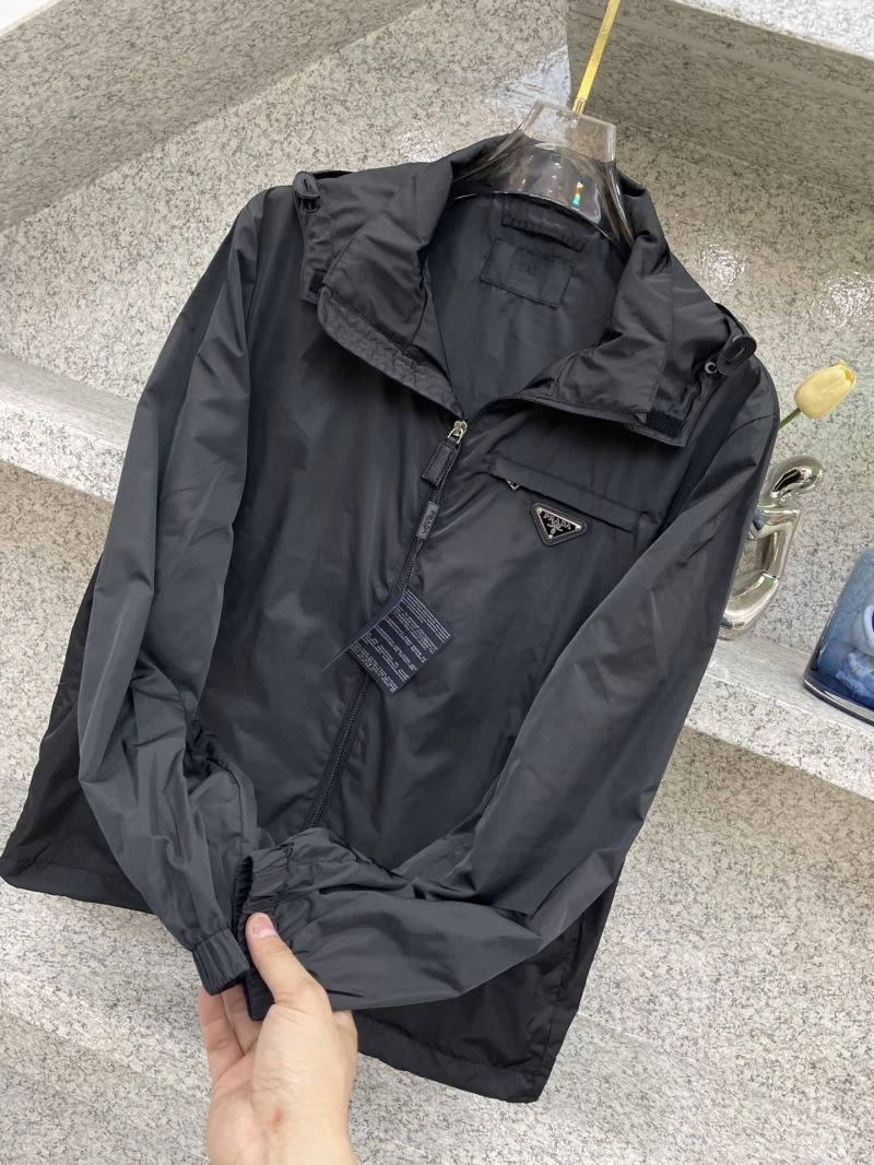 Prada Outwear ZipUp 171112