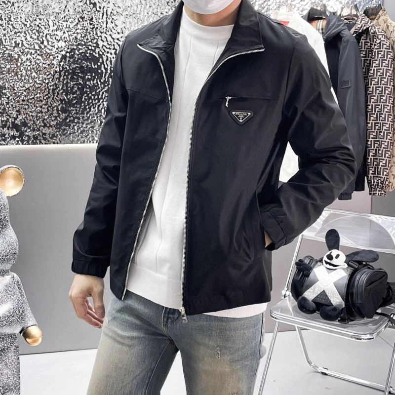 Effortless Prada Outwear 171033