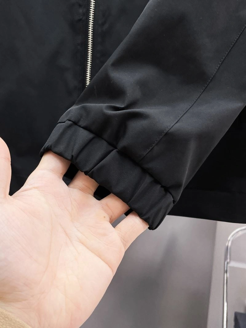 Effortless Prada Outwear 171033