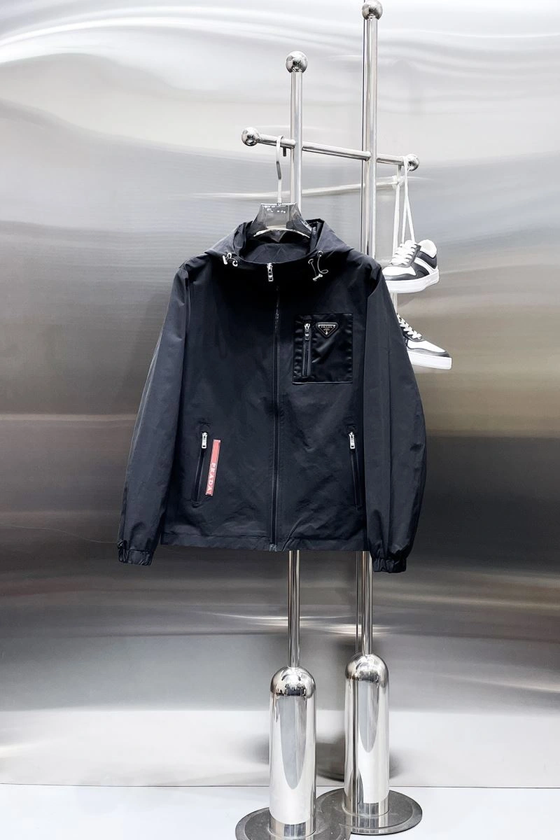 Versatile Prada Outwear 171044