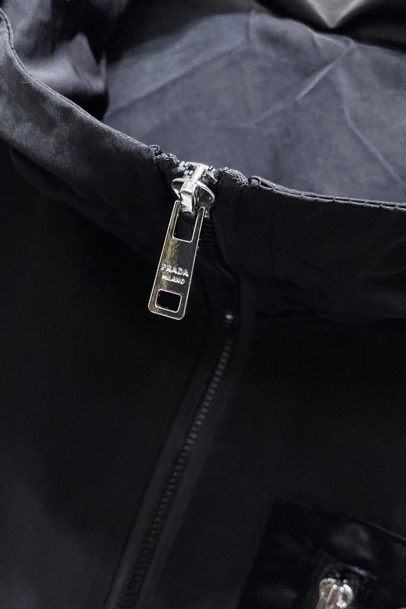 Versatile Prada Outwear 171044