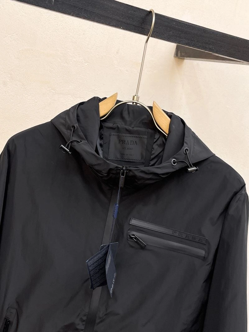 Timeless Prada Outwear 171048