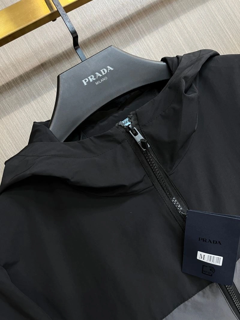 Original Prada Outwear 171028