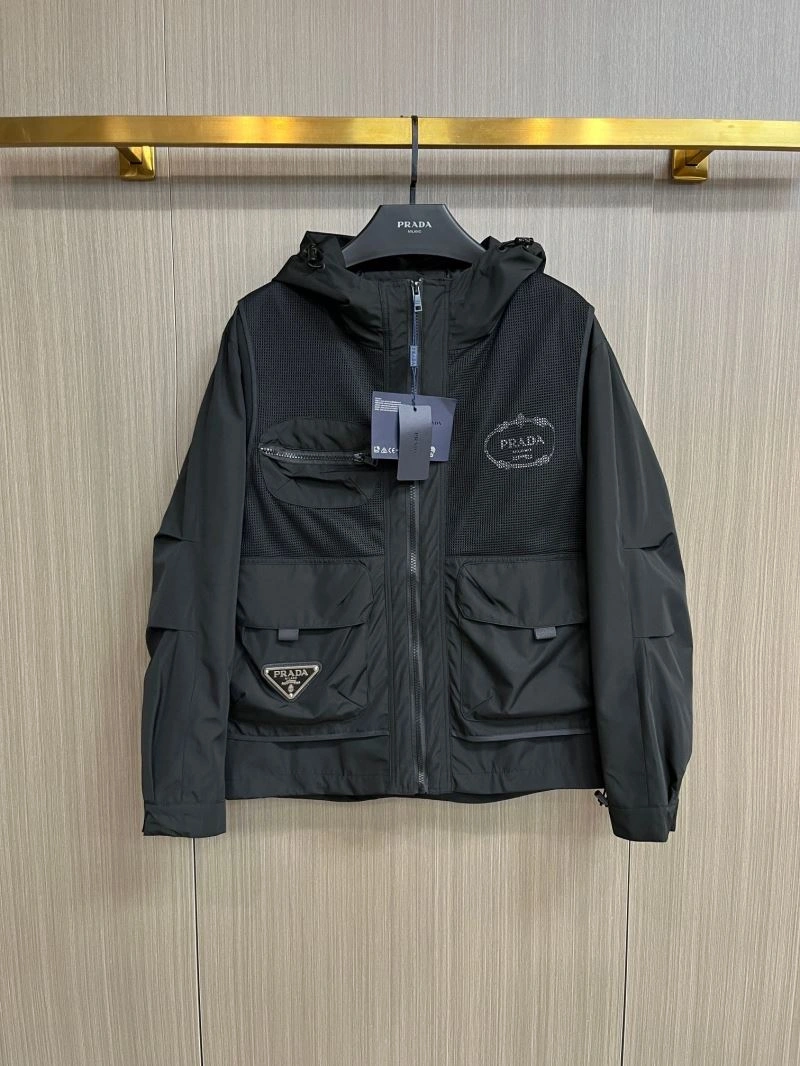 Prada Outwear Chic 171024