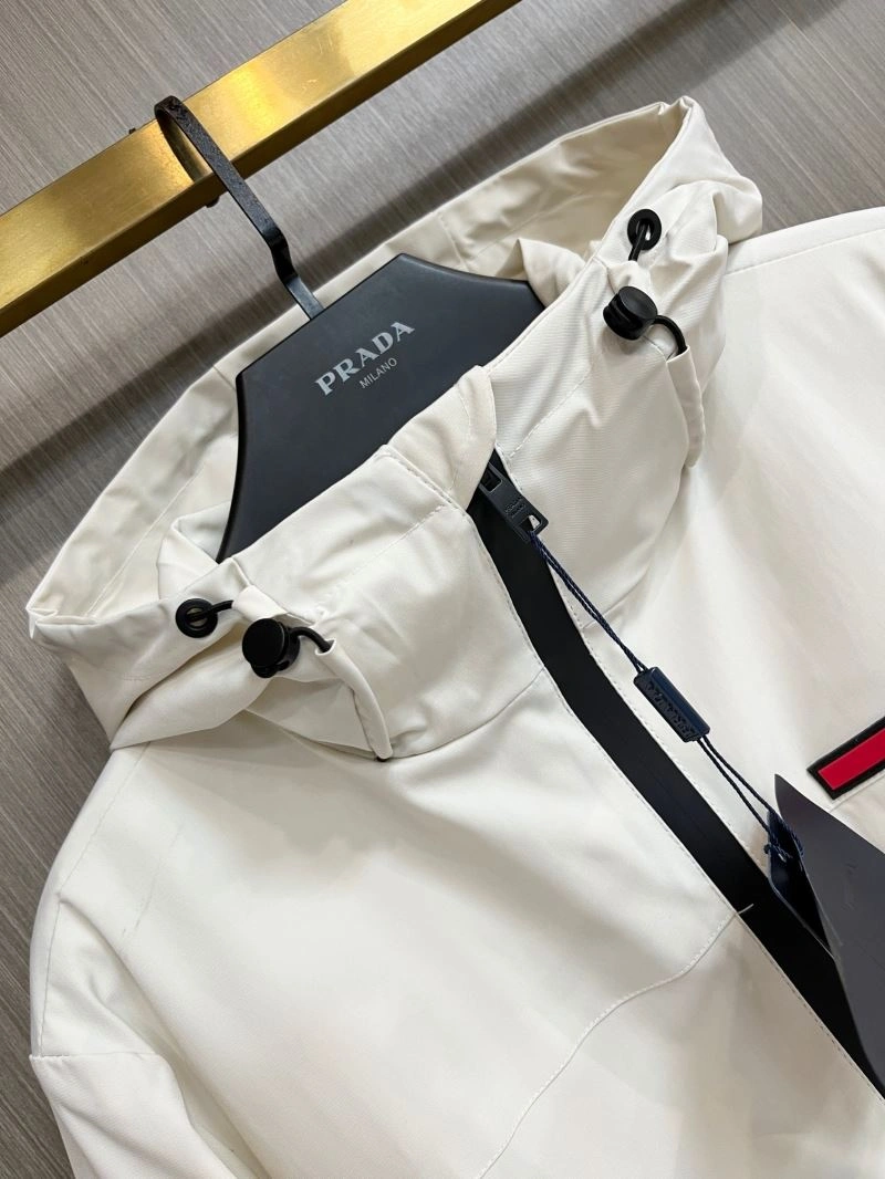 WaterResistant Prada Outwear 171022