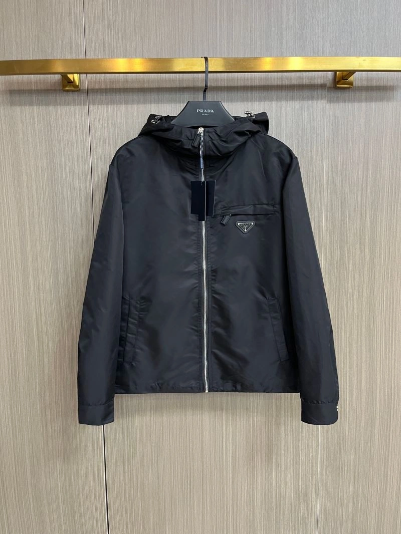 Lightweight Prada Outwear 171016