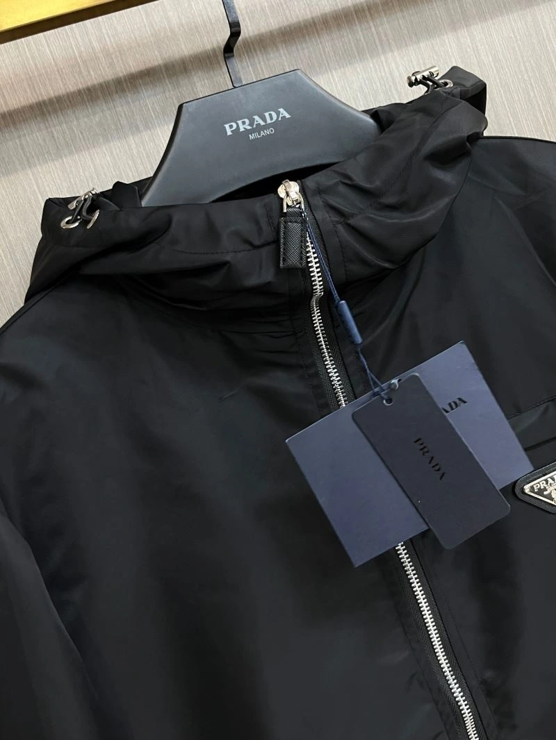 Lightweight Prada Outwear 171016