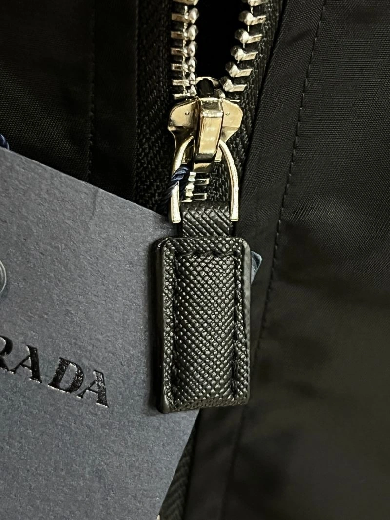 Lightweight Prada Outwear 171016