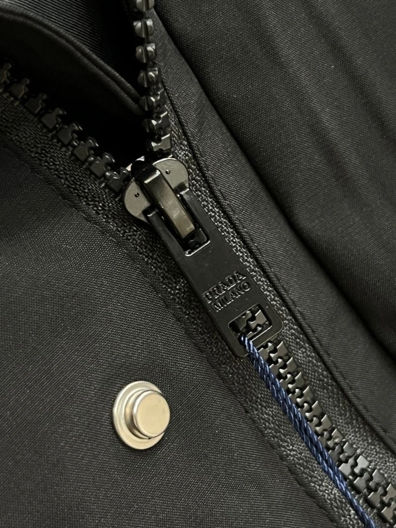 Prada Outwear OdorResistant 171015