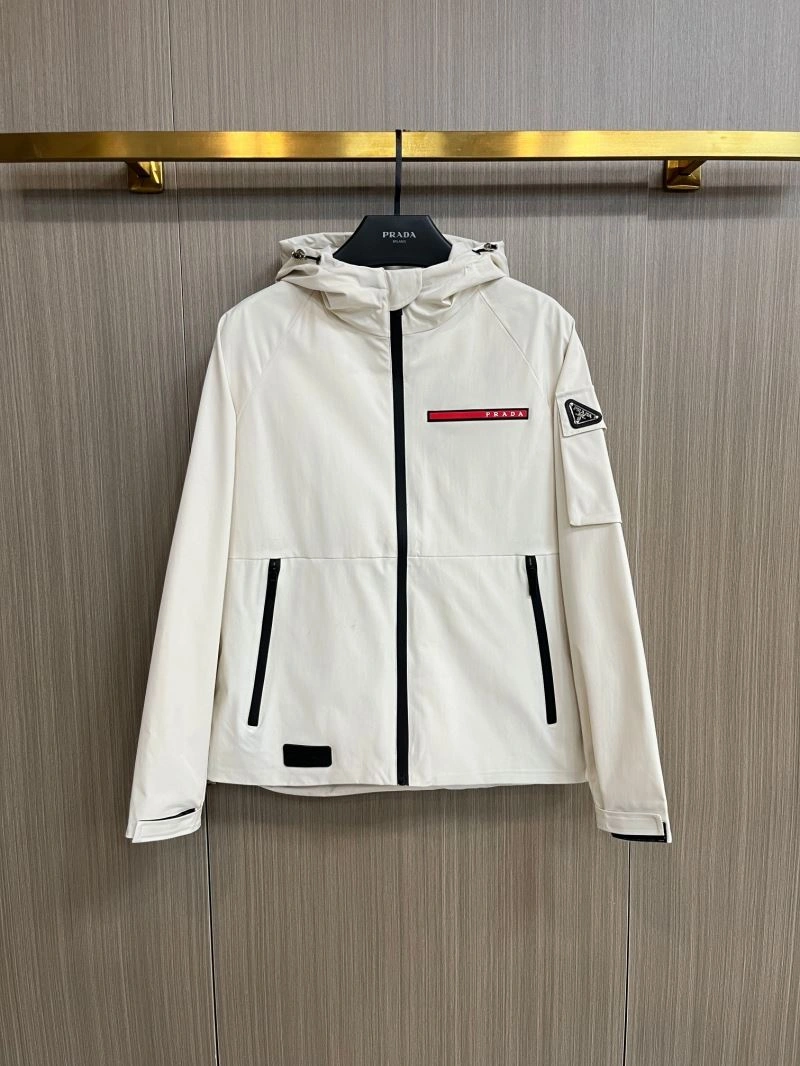 Stretchable Prada Outwear 171052
