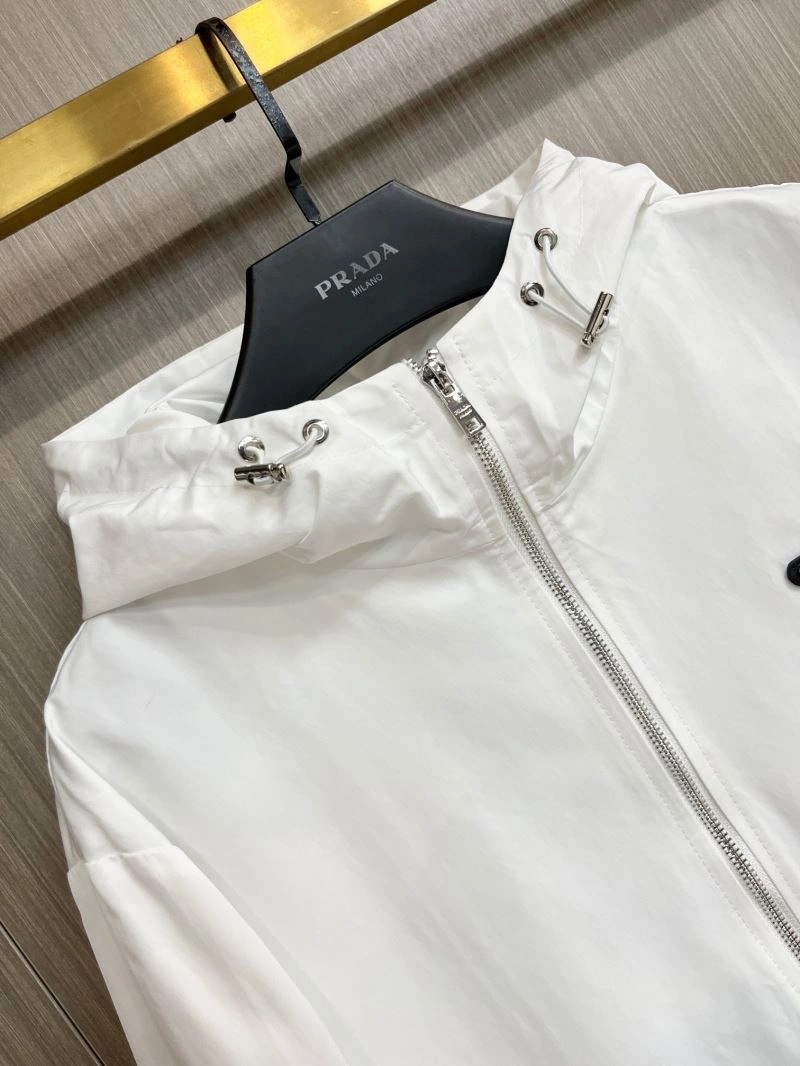 Stylish Prada Outwear 170994