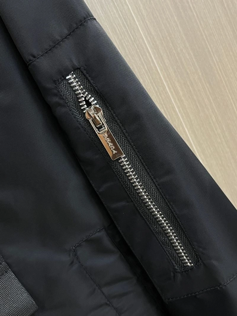 HighPerformance Prada Outwear 170986