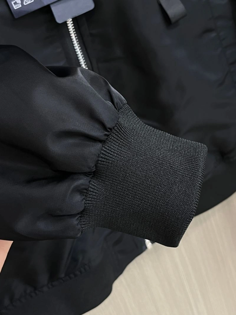 HighPerformance Prada Outwear 170986