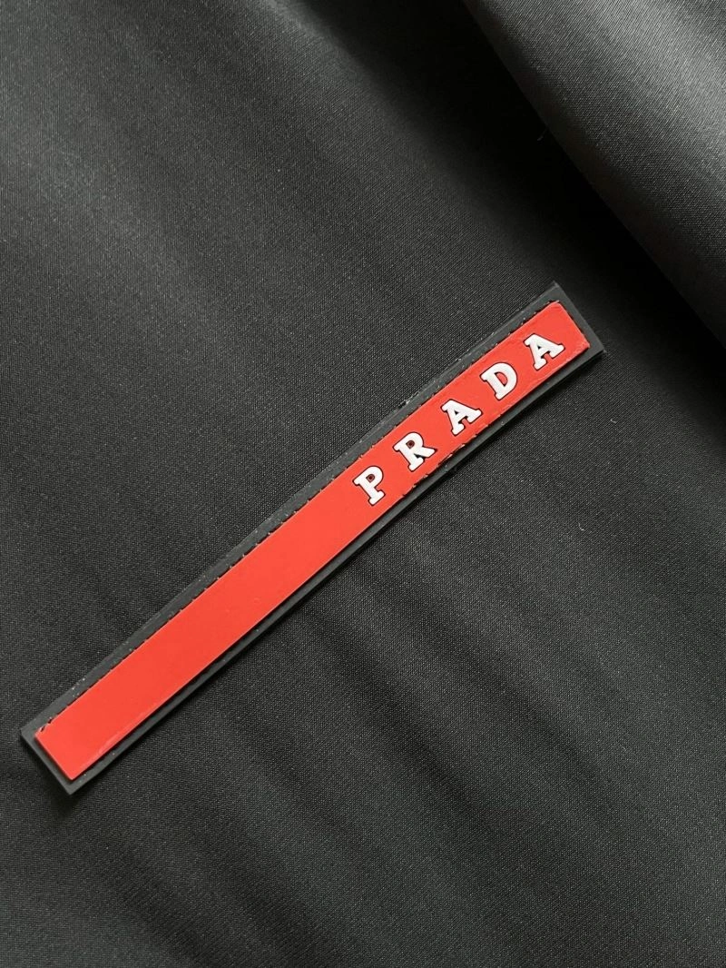 Prada Outwear UrbanStyle 170974