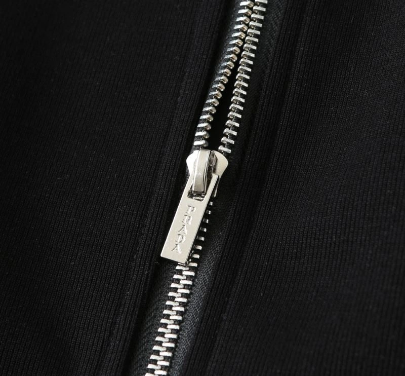 Prada Outwear Practical 170981
