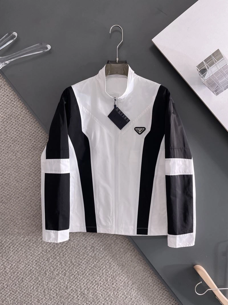 Seasonal Prada Outwear 170989