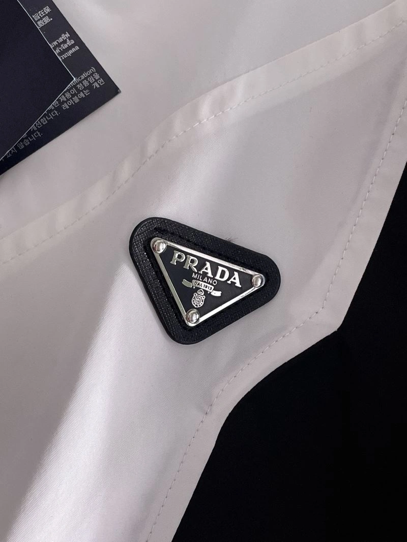 Seasonal Prada Outwear 170989