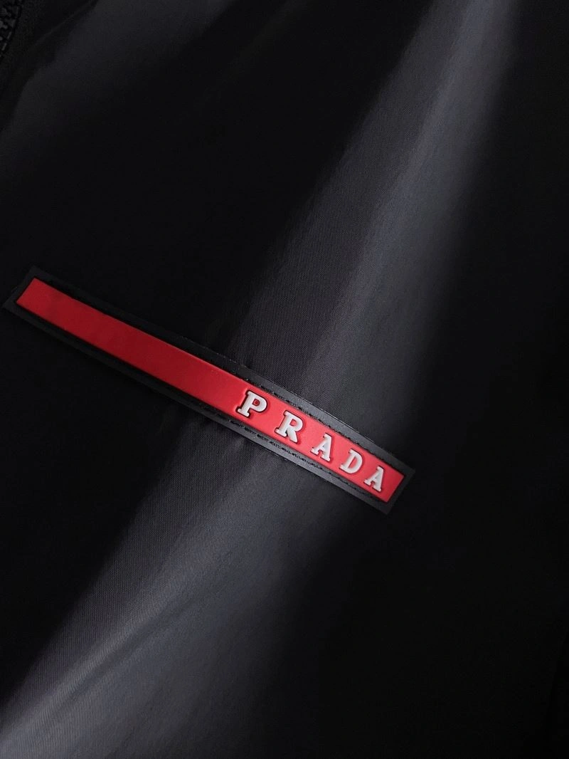 Casual Prada Outwear 171046