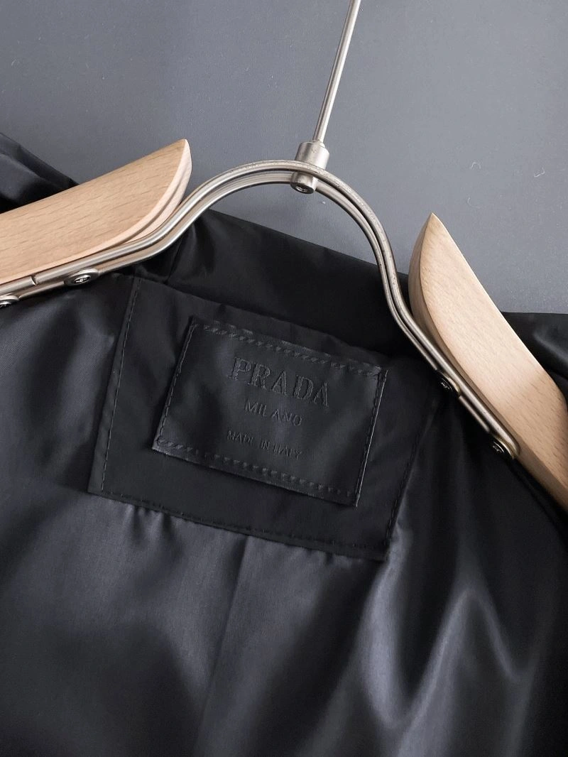 EasyMatch Prada Outwear 170992