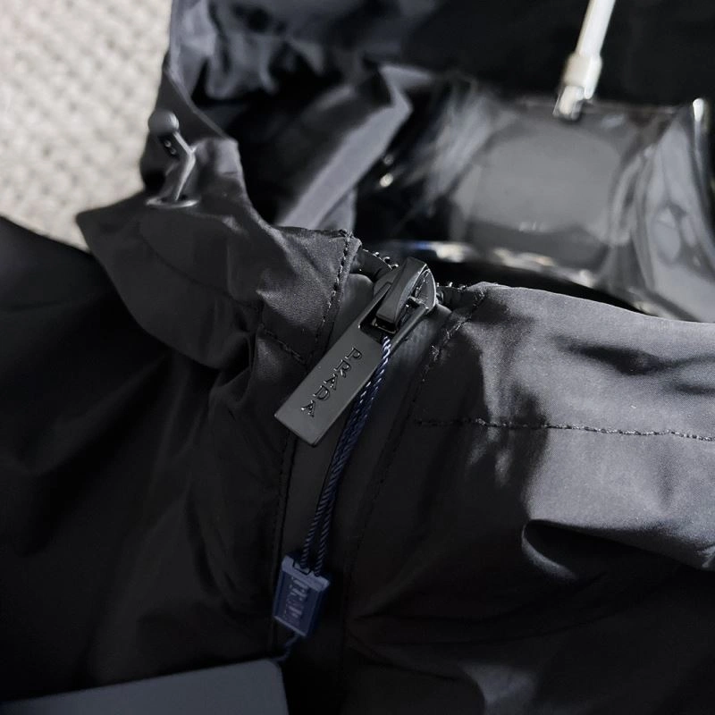 FlexibleFit Prada Outwear 170971
