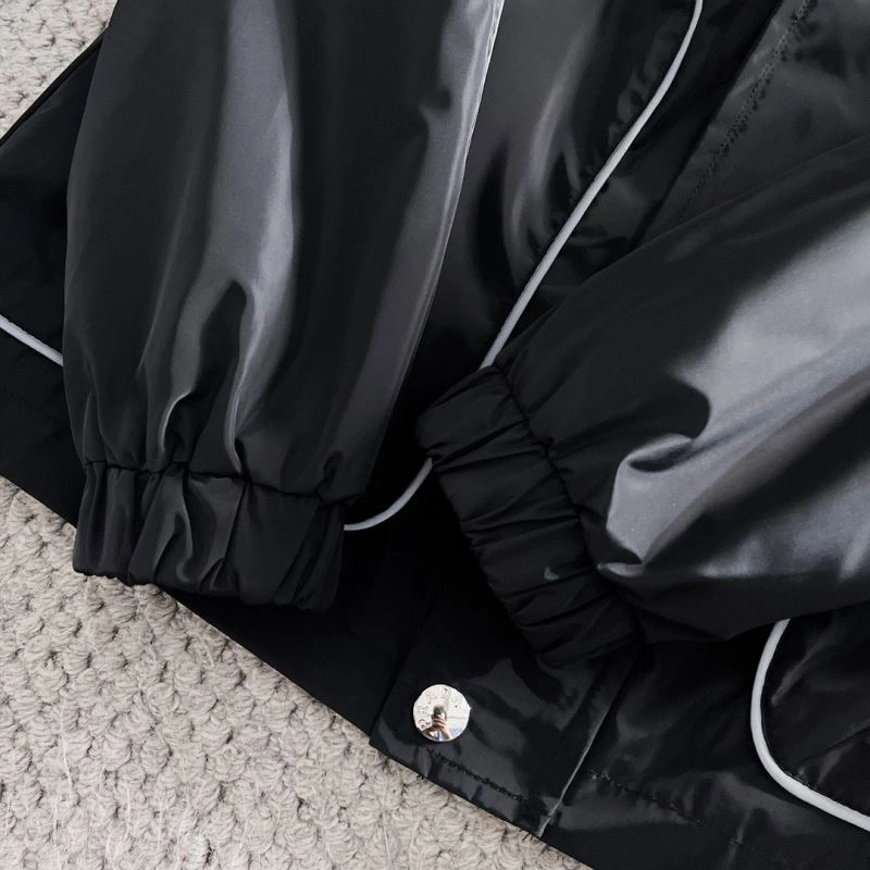 UrbanStyle Prada Outwear 170977
