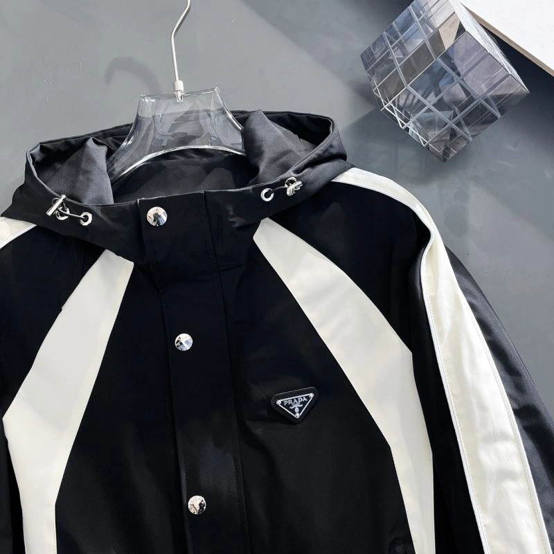 Prada Outwear FreshLook 170958