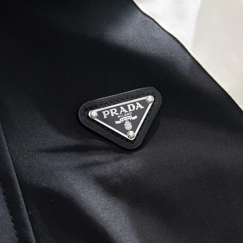 Prada Outwear FreshLook 170958